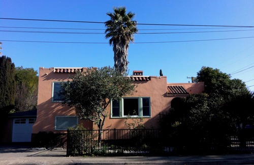 San Anselmo House | Adorable, peaceful 2-bdrm house in charming Fairfax near bus, food & shops