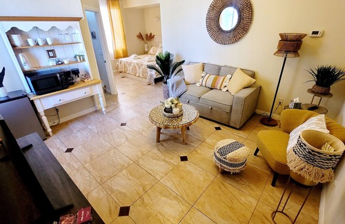 Centennial Hills House | Adorable Private house 1 bedroom - FREE parking on premises