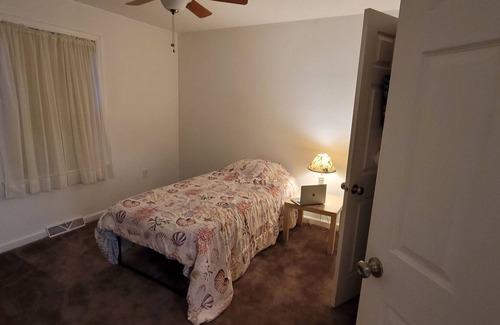 Dennis House | Adorable Rancher along the Tuckahoe River on the Jersey Shore. Close to OC, SIC