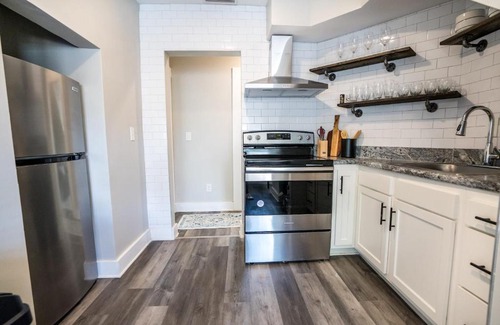 Five Points Apartment | Adorable Riverside Duplex - Close to 5Points