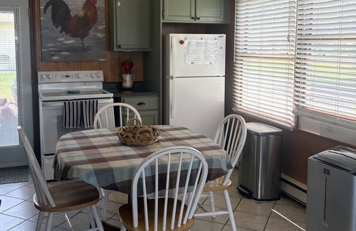 Traverse City Cottage | Adorable Silver Lake Cottage