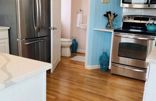 Salisbury Beach House | Adorable spacious renovated private home on beach