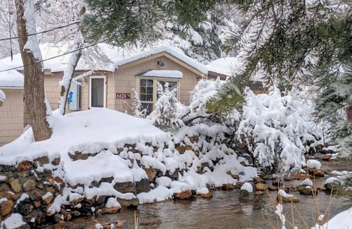 Snowbird Apartment | Adorable Studio Cabin on Big Cottonwood River