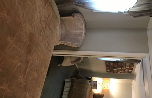 East Setauket Apartment | Adorable private walk-in apartment