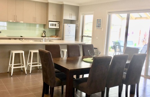 Waterhouse Villa | Adore 6 Villa centrally located Villa