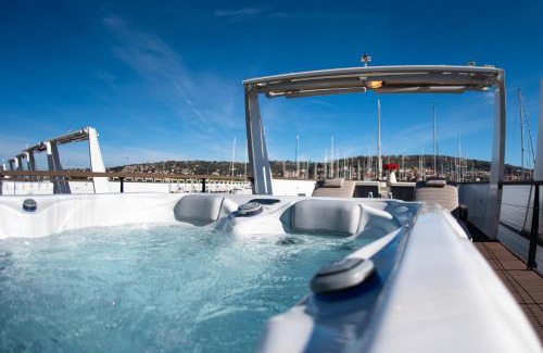 Seca House | Adria Portorož Luxury Houseboat