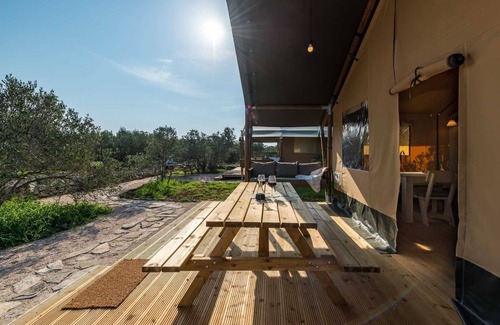 Donje Selo Villa | Adriatic Heritage Glamping No.1