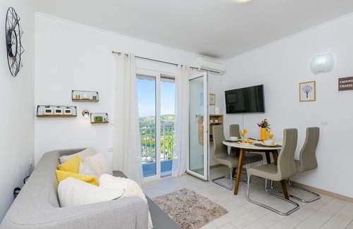 Brasina Apartment | Adriatic Sunny Apartment II
