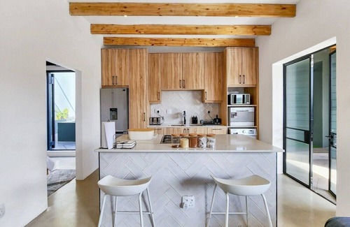 Cape Town City Centre House | Adriatica - Sunny villa ideal for groups