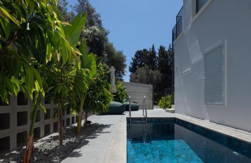 Paphos Apartment | Adrop Pool Suites