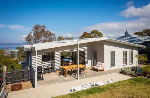 Merimbula House | ADS On Collins - 4 Bedroom Pet friendly home - 2+ nights