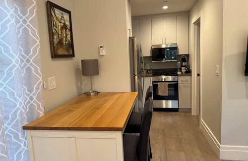 Atherton Apartment | ADU studio guesthouse unit in a brand new 2/3 acre Spanish mansion In Atherton