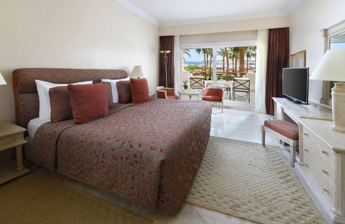 Ras Umm Sid Hotel | Adults-Only Getaway w/Beach, Pools, Full-service Spa & Walkable Old Market
