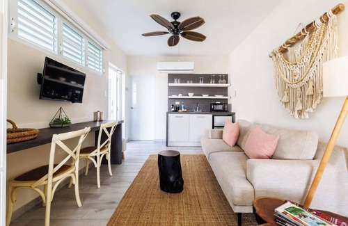 Anasco Apartment | Adults Only! Garden Apartment I at Ocaso Luxury Villa