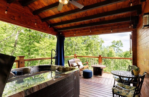 Brevard Cabin | Adults-only Mountain Retreat! Anniversary, Honeymoon, Romantic Getaways.