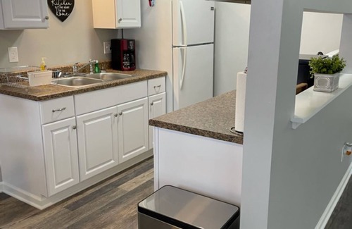 Holly Apartment | Adventure Acres- Suite B2