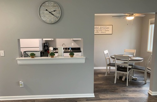 Holly Apartment | Adventure Acres- Suite B7