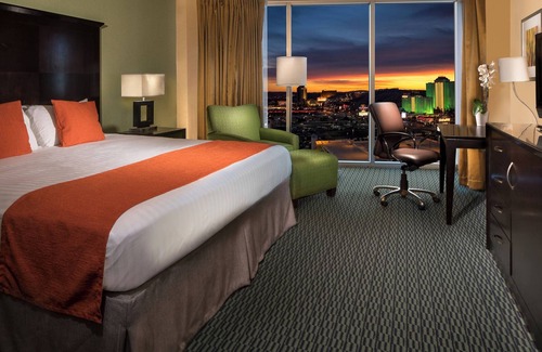 Laughlin Hotel | Adventure Awaits! Modern, Casino, Pool, Restaurants, Game Rooms, Restaurant