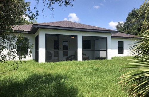 LaBelle House | Adventure Awaits