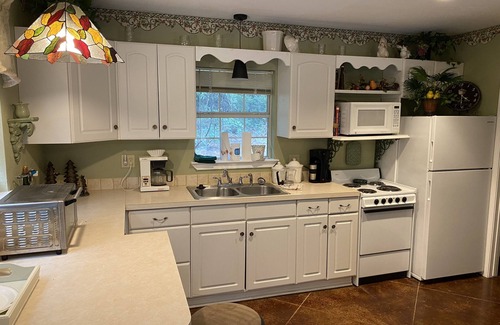 Lake Whitney Cottage | Adventure Cottage at Lake Whitney