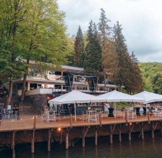 Baia Mare Resort | Adventure Lake Resort - Simared