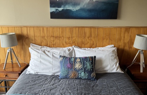 National Park Village Bed & Breakfast | Adventure Lodge & Motel