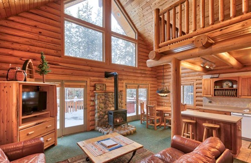 Island Park House | Adventure Lodge