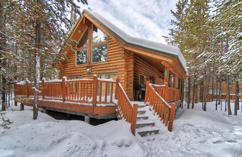 Island Park House | Adventure Lodge