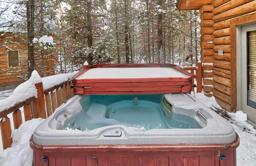 Island Park House | Adventure Lodge