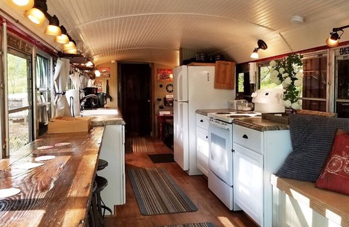 Clyde Cottage | Adventure lodging in the Blue Ridge