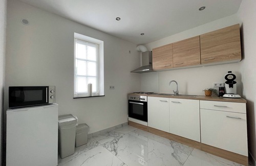 Wetzlar Apartment | ADVENTURE luxury apartment located 1,6 km from Buderus Arena, (Central Old Town)