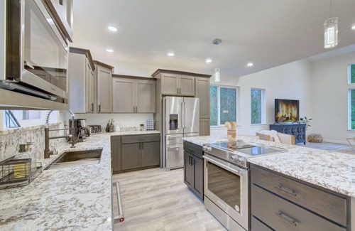 Sedro-Woolley House | Adventure-Ready Luxury – Gateway to Trails, Peaks & Panoramas