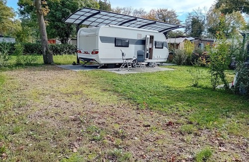Neuenburg am Rhein RV Rental | Adventure world for young and old in a caravan (20m2) on a pitch with PP (150m2).
