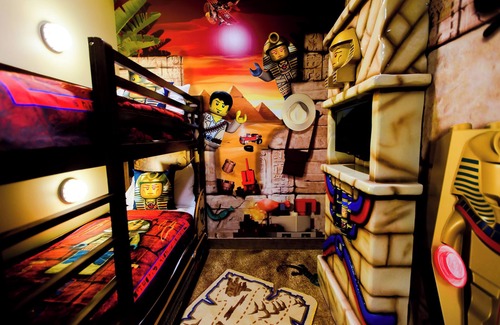 Cypress Gardens Hotel | Adventurer's Dream Room, Legoland Hotel, Mini Golf Excursion, 2 Family Stays