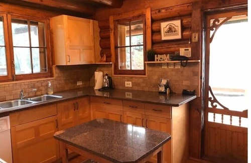 Lac du Bonnet Cabin | Adventurers Waterfront Nature Escape
