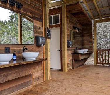 Spicewood House | Adventures Await at this Stunning Tree House Retreat in Texas