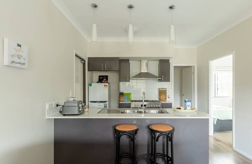 Mundoolun House | Adwaga Lodge - A country residential home/lodge for nature lovers.
