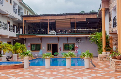 Kyebi Hotel | ADWOA ASANTEWAA MEMORIAL HOTEL
