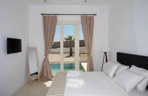 Ano Mera House | Adyton Mykonos Luxury Suites & Pools