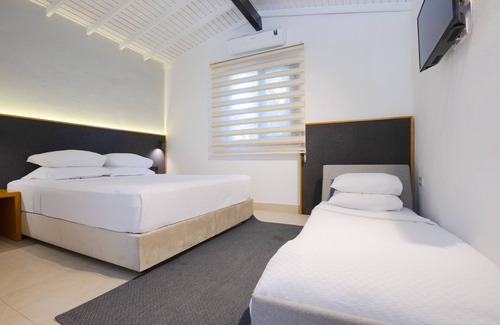 Tokoglu House | AEGEAN Apartments Bungalows - Comfort Room Double with Sofa and Kitchenette