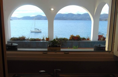 Mirties Apartment | Aegean Villa Immaculate Apartment in Kalymnoss