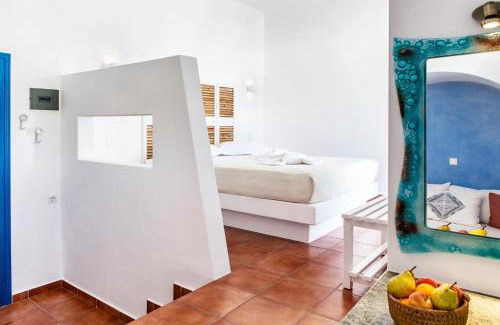 Folegandros Town Hotel | Aegeo Hotel