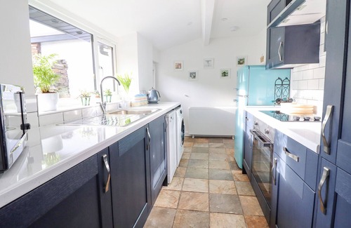 Ffestiniog Cottage | AEL Y BRYN, pet friendly, character holiday cottage in Ffestiniog