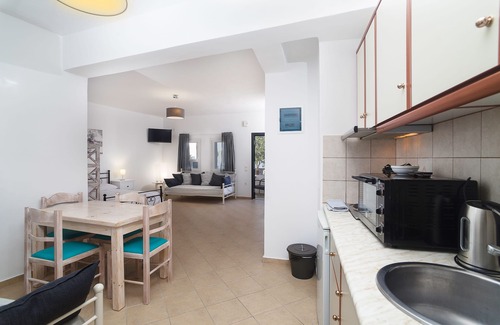 Akrotiri House | Aelia Suites