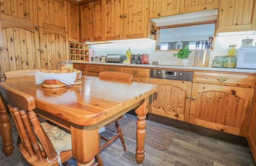 Tan-y-groes House | AELWYD Y DON, pet friendly, character holiday cottage in Tresaith