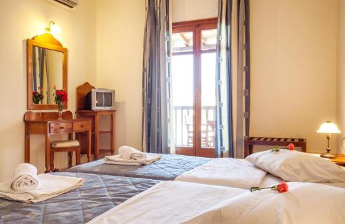 Skopelos Hotel | Aeolos Hotel