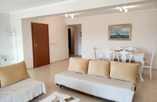 Keramoti Apartment | Aeolus