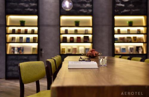 Changi Hotel | Aerotel Singapore - Transit Hotel in Terminal 1