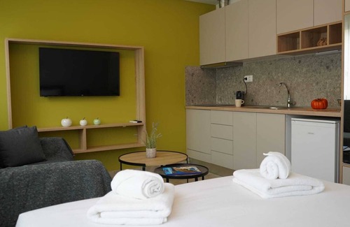 Ladadika Apartment | Aetherial Dreams Room 3, Apartment