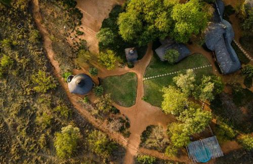 Thorny Bush Game Reserve Cabin | Africa on Foot